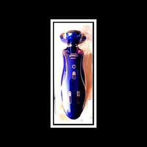 New Philips Norelco SensoTouch 2